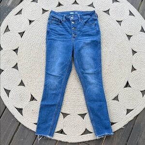 Old Navy Rockstar Super Skinny Extra High Rise Jeans